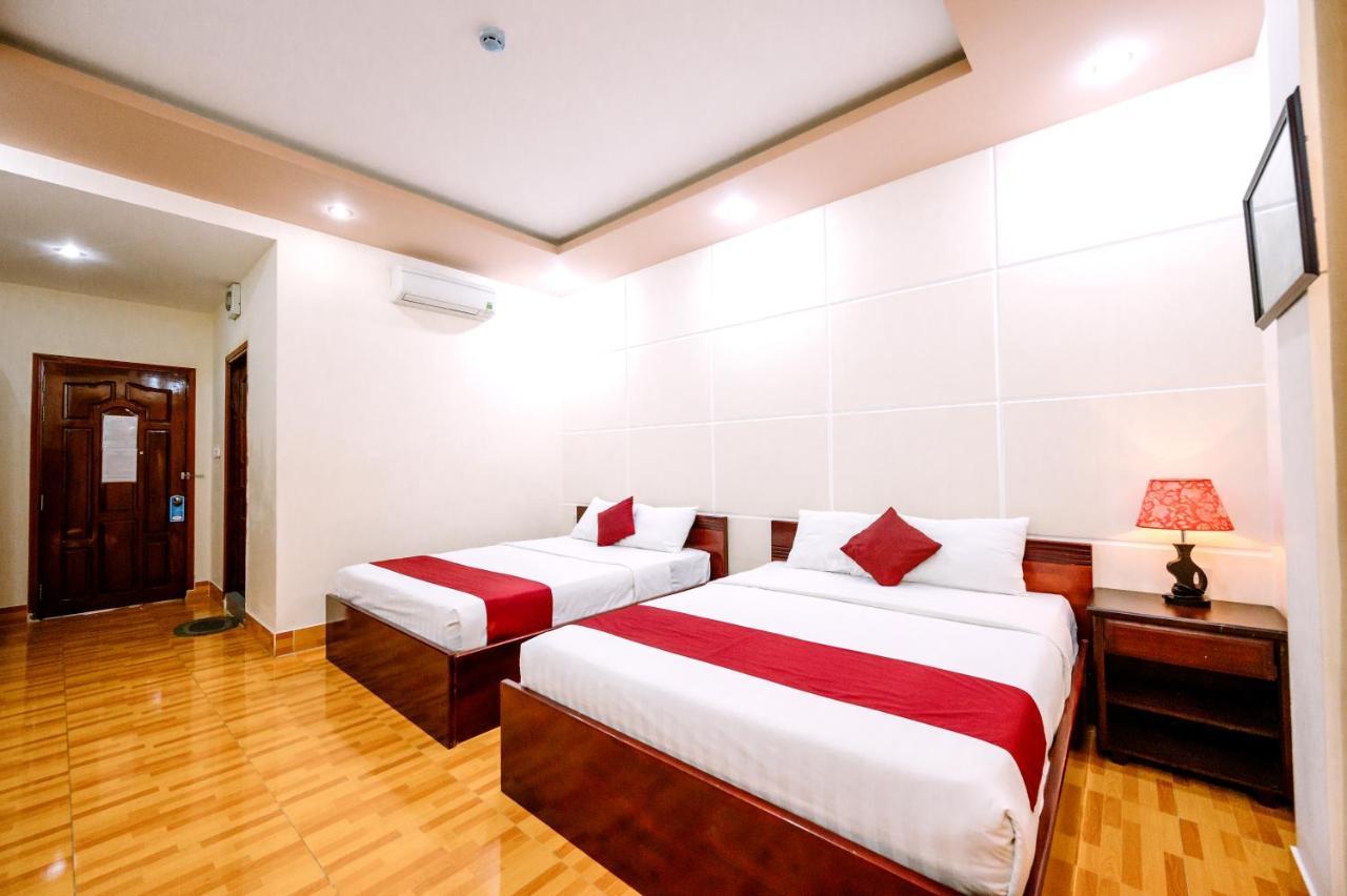 Hoang Duc Hotel Chau Doc Exterior foto